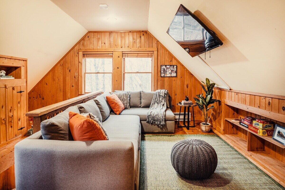 TV connectée, cheminée, espaces bureaux