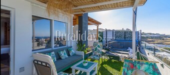 Loft facing the beach
