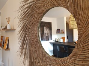 Interior - Description of the apartment (Saint-Tropez)
