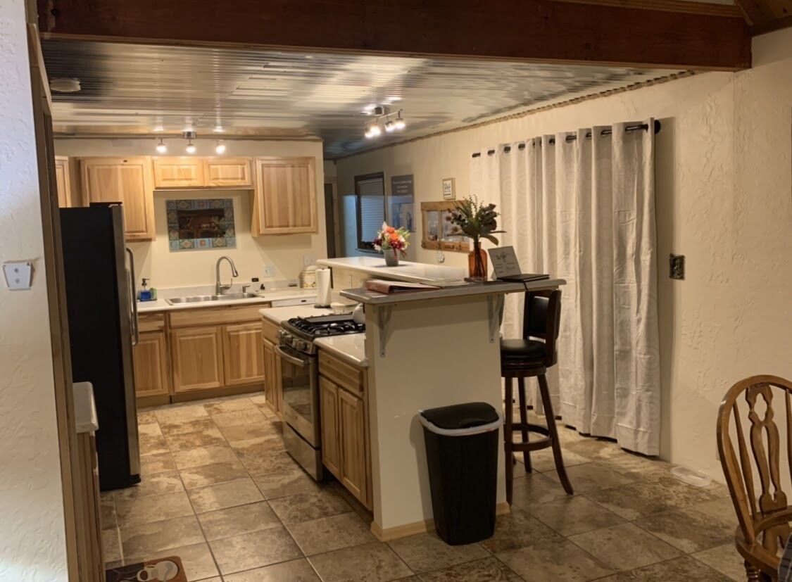 雪櫃、微波爐、焗爐、爐具