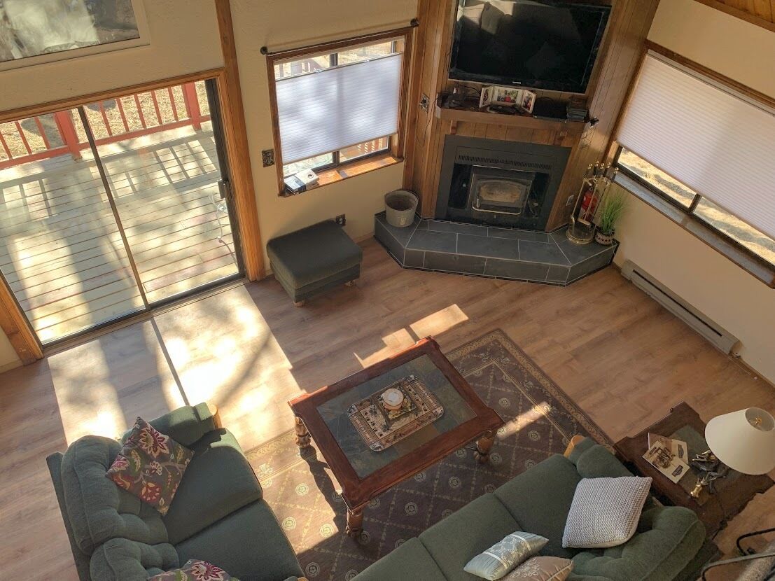 Smart TV, fireplace, video games, DVD player