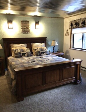 3 sovrum, skrivbord, strykjärn/strykbräda och gratis wi-fi