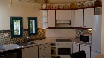 Panoramic Chalet | In-room dining