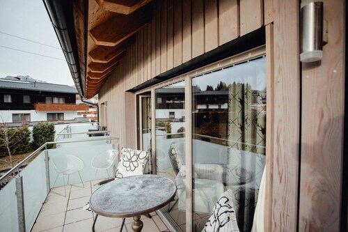 Residenz Janet  by MoniCare Appartement mit Kamin en suite mit Balkon