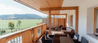 Monty by MoniCare High-quality, spacious apartment with private infrared cabin