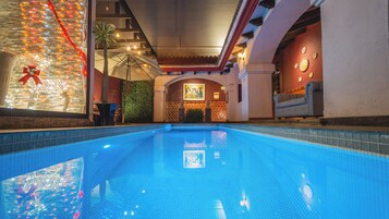Outdoor pool, open 8:00 AM to 8:00 PM, sun loungers