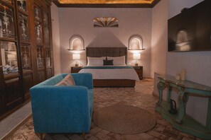 套房 (Cielo) | 高級寢具、羽絨被、Select Comfort 床墊、客房內保險箱