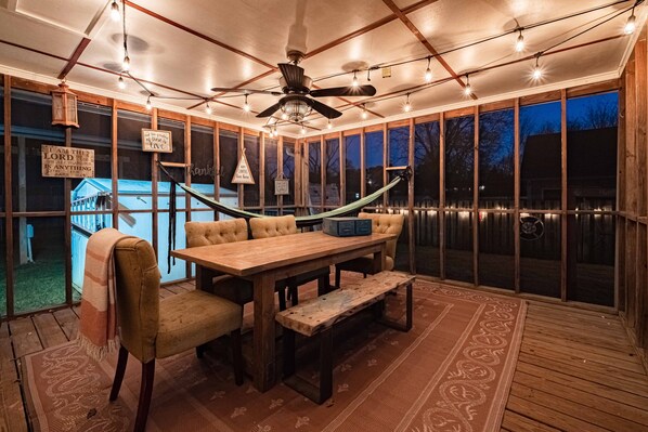 تناول الطعام