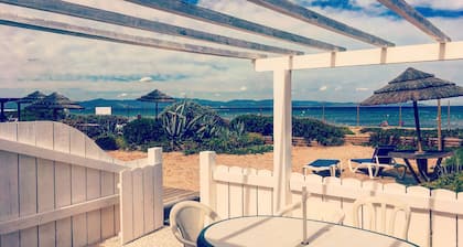 Studio on the beach with sea view