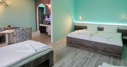 Hotel N