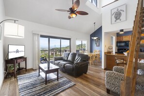 TV, fireplace, DVD player - Updated, Gorgeous Views, Large Deck, Top Floor (Branson)