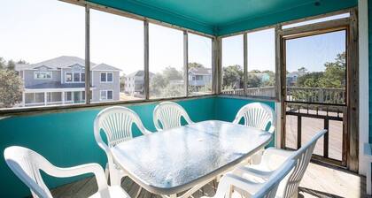 Short walk to Beach with Pool, Game Room, and Spa!