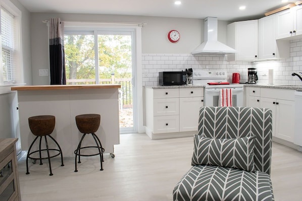 Interior - Mid Valley Suite (Aylesford)