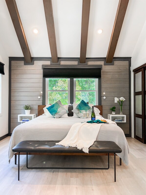 1 soverom, strykejern/-brett, wi-fi (inkludert) og sengetøy