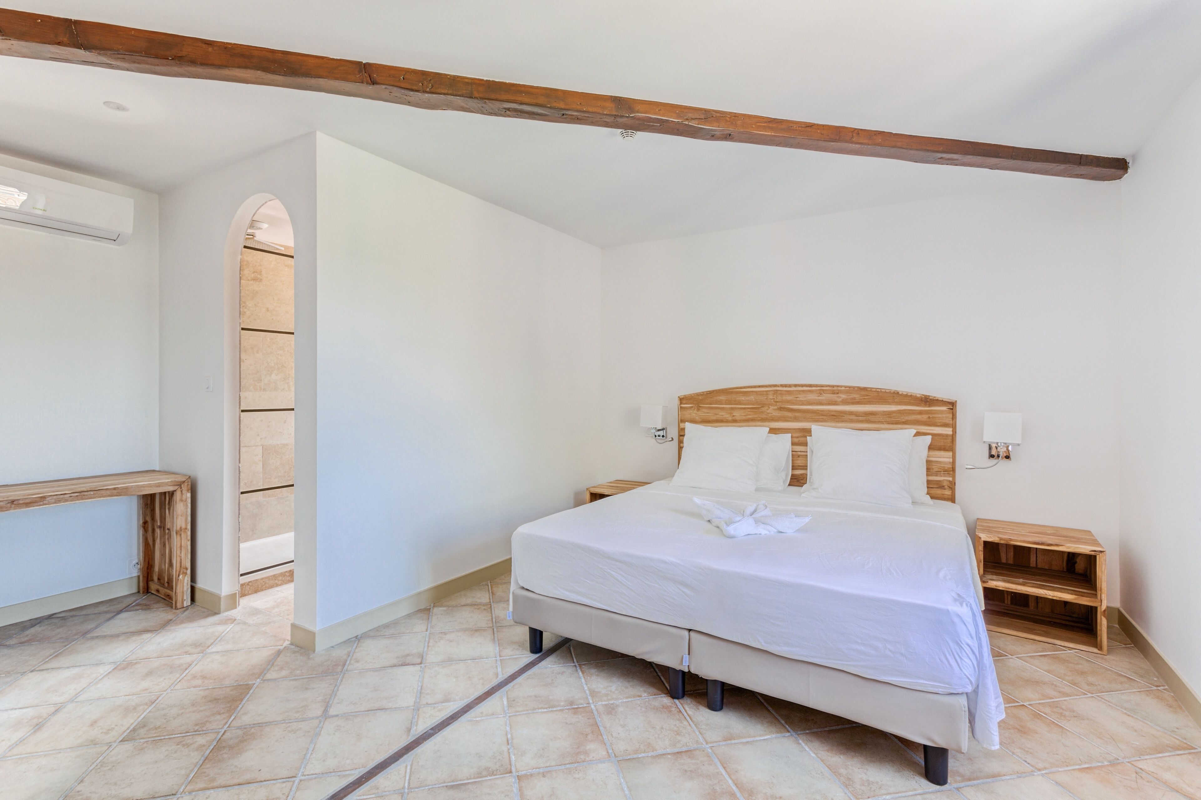 Luxe beddengoed, Select Comfort-bedden, een kluis op de kamer