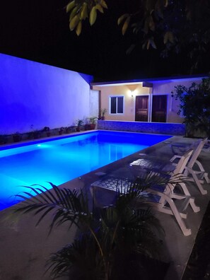 Outdoor pool, pool loungers - Casa Terracota Bacalar (Bacalar)