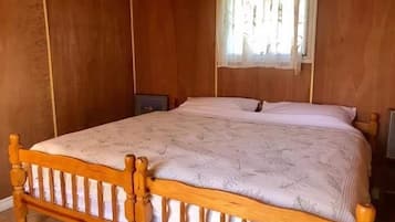 3 bedrooms, free WiFi, bed sheets