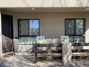 Terrace/patio - Beautiful Luxury New Construction home with Lake Views (Lake Havasu City)