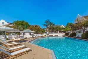 Pool - Spectacular Newly Renovated Boardwalk Retreat-Gulf Views-Sleeps 14 (Rosemary Beach)