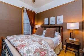 5 chambres, fer et planche à repasser, lit parapluie, Wi-Fi gratuit