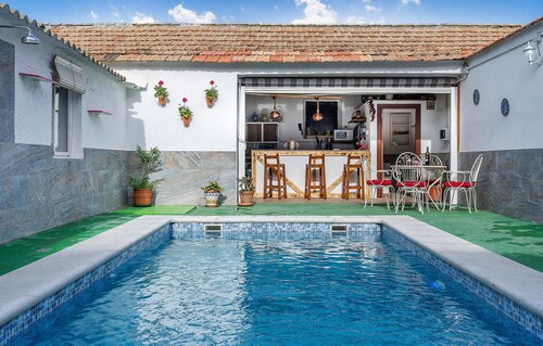 Nice home in Trasmulas, Granada