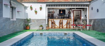 Nice home in Trasmulas, Granada