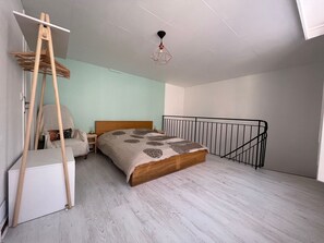 1 bedroom, iron/ironing board, free WiFi, bed sheets - Quiet and cozy townhouse. 2-3 people (Langres)