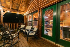 Terrace/patio - HotTub Cabin • GameRoom • EasyDrive • Pet-Friendly (Gatlinburg)