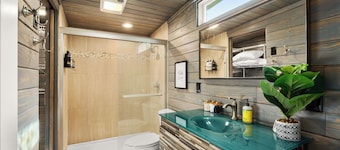 Cabin in Hill Country 1 bed, 1 bath w/ hot tub, gym, sauna, & cold plunge