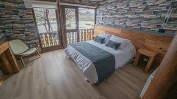 Minibar, caja de seguridad en la habitación y cortinas blackout