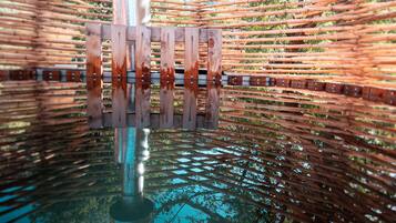 Salas de tratamiento para parejas, un sauna, masajes de tejido profundo