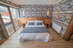 Superior Double Room, 1 Queen Bed, Mountain View
