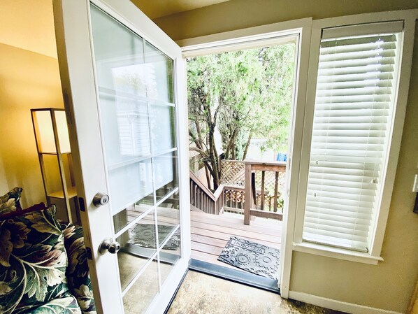 Interior - Adorable 1-Bedroom Cottage with Fireplace (Sacramento)