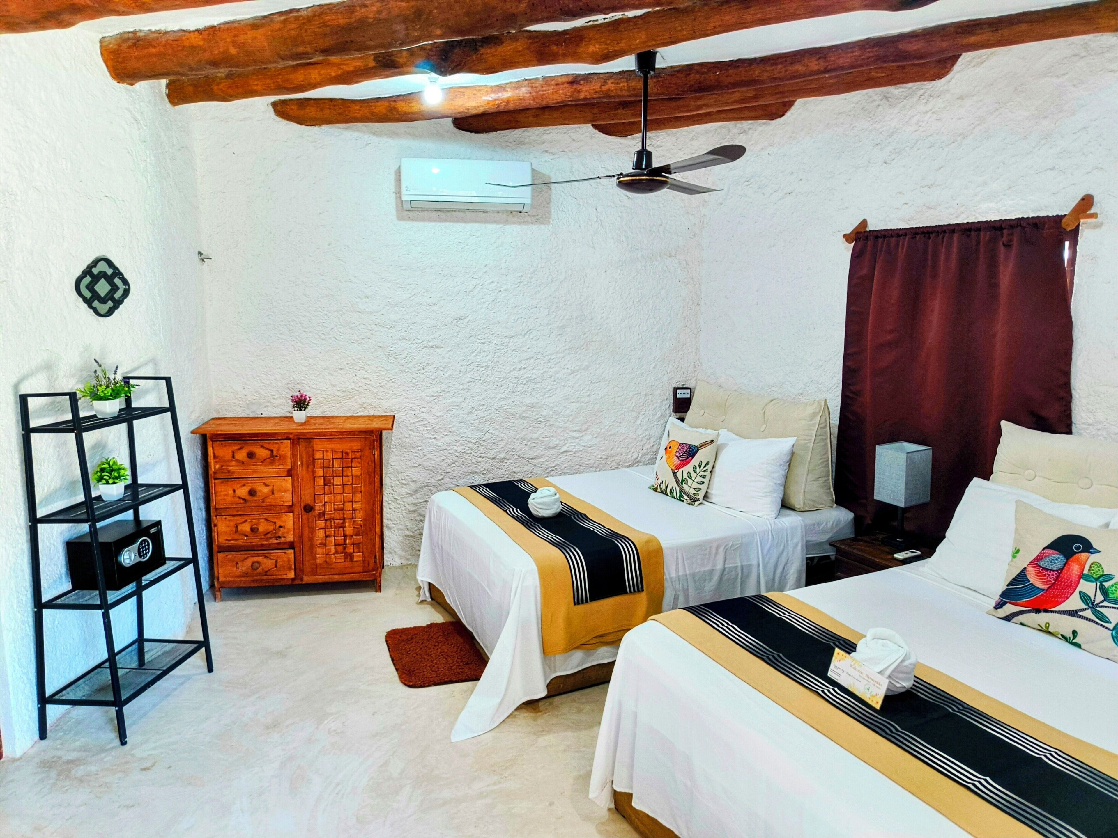 Minibar, WiFi (free), bed sheets