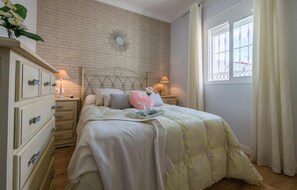2 chambres, Wi-Fi gratuit, draps fournis