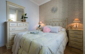 2 bedrooms, free WiFi, bed sheets