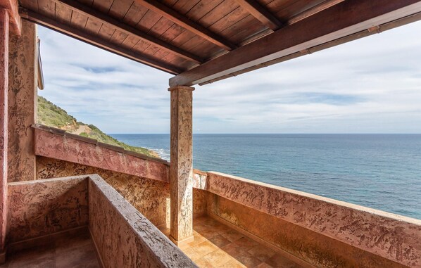 Property grounds - 3 bedroom cozy home in Villaputzu (Villaputzu)