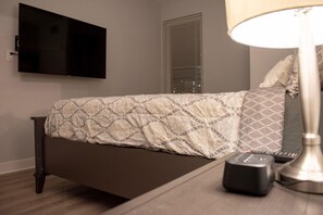 Room - Luxury Capitol View Apartment located in Washington D.C. (Washington)