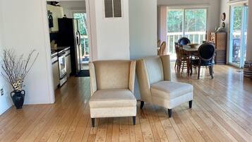 TV connectée, jeux vidéo, lecteur de DVD, table de tennis de table