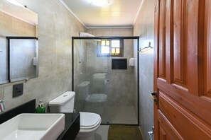 Premium Studio, Lanai | Bathroom