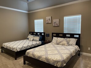 3 bedrooms, iron/ironing board, free WiFi, bed sheets