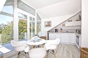 Imagen sin descripción, 3 de 26, botón