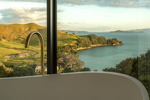 Villa Haven | Bathroom | Separate tub and shower, deep soaking tub, hair dryer, bathrobes