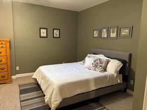 3 bedrooms, free WiFi, bed sheets