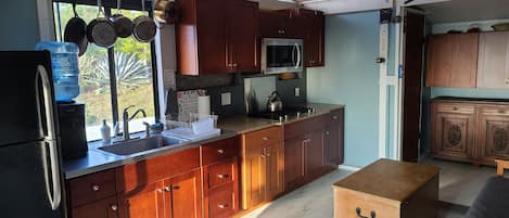 Fridge, microwave, coffee/tea maker, electric kettle