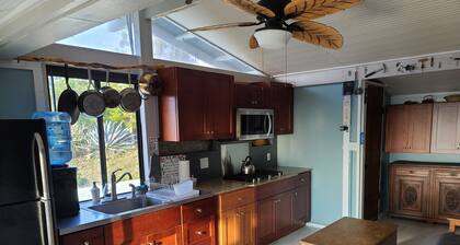 Off grid Cottage on a small farm, fabulous ocean views.