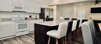 Family Villa w/ Private Pool, Trolley Ride to Beach/Attractions