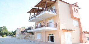 Exterior - Two - Room Apartment for 4 Guests (Nafplio)
