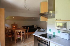 Room, 2 Bedrooms, Smoking, Balcony | Interior - Room-holiday Home Kahr Apartment Roßbran (Radstadt)
