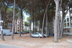 House, 1 Bedroom, Smoking, Balcony | Parking | Free self-parking - Charming Accommodation With Swimming Pool (Golem)